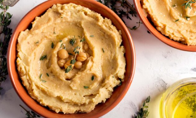 Fuel your weight-loss journey with these healthy hummus recipes