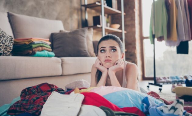 How does clutter lead to anxiety and stress?