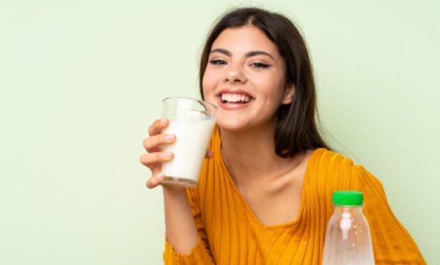 Benefits of drinking milk for skin