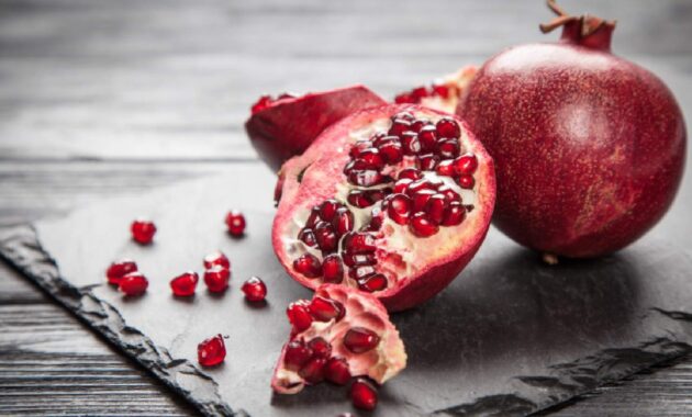 Pomegranate seeds: 6 health benefits