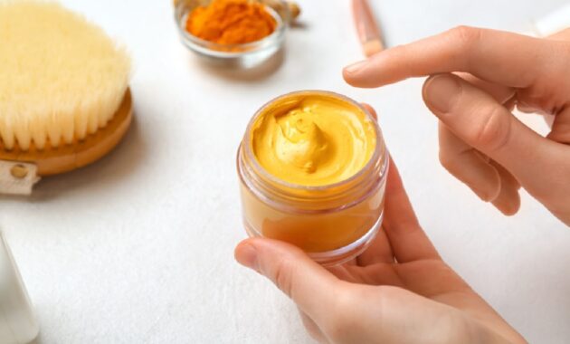 5 best turmeric creams for glowing skin