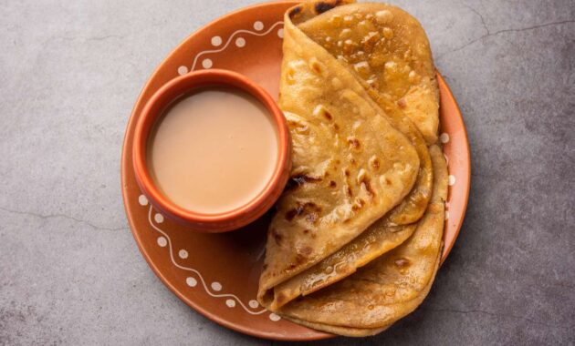 Is eating paratha with tea for breakfast healthy?