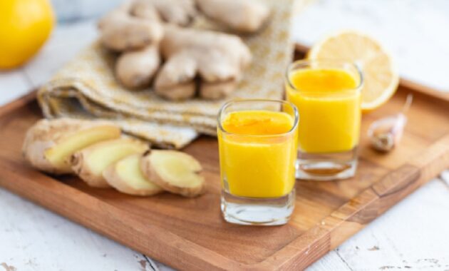 Turmeric Shot: Benefits, Side Effects and Recipes