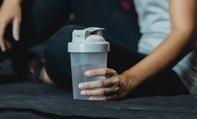 5 best gym shaker bottles for your fitness journey