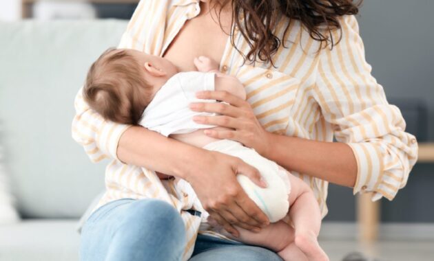 how to know if I am producing enough milk for breastfeeding