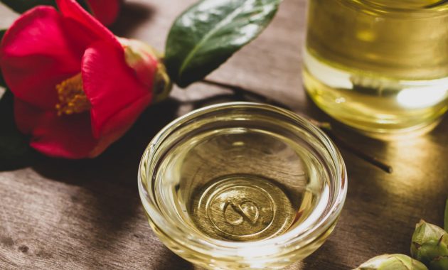 Using camellia oil can give your skin a natural glow