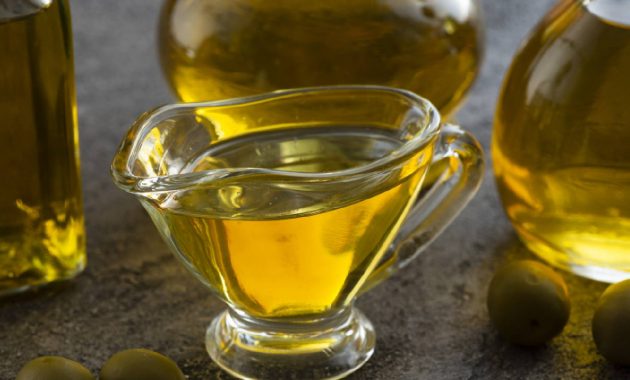 Canola Oil: Benefits, Risks and Ways of Using for Cooking