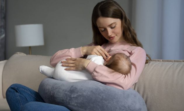 Breastfeeding and postpartum depression: Benefits and tips