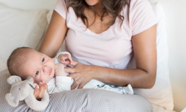 Best breastfeeding pillows: Top 10 options for new moms