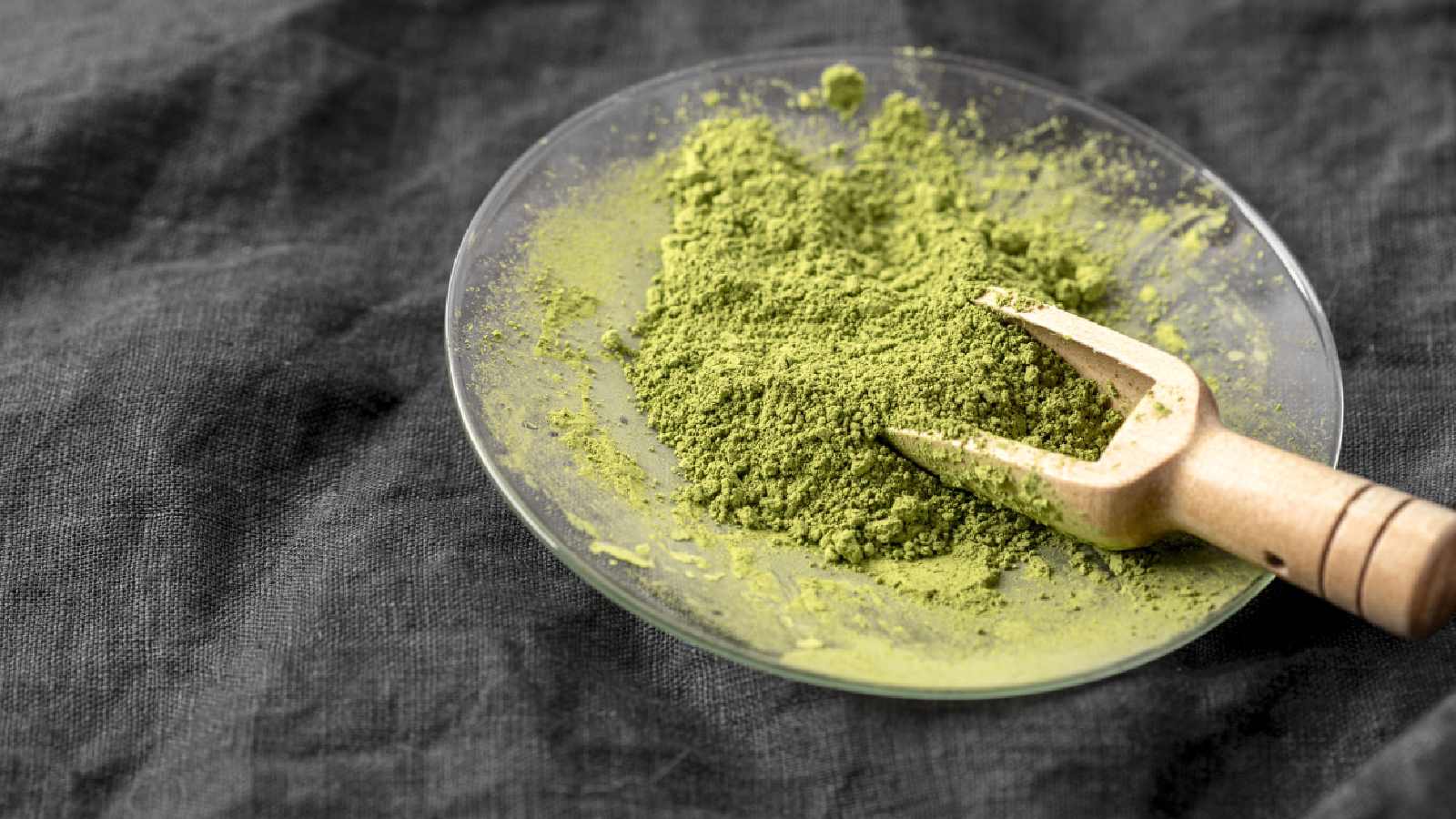 How to use moringa powder: For skin, hair and weight loss