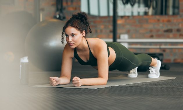 7 exercises to improve plank and work on your core