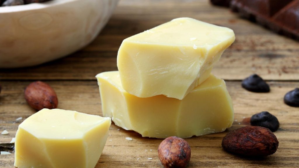 Cocoa butter for face: Benefits and tips