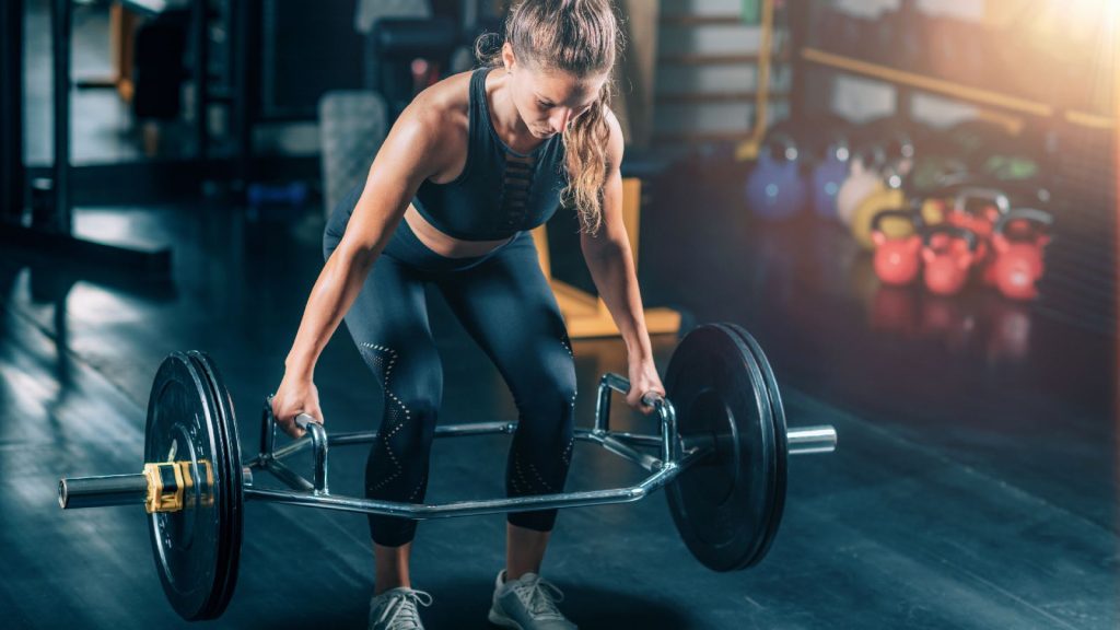 Benefits of trap bar deadlift and how to do it