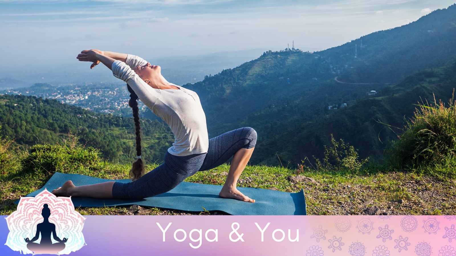 Anjaneyasana or crescent moon pose: Benefits and steps