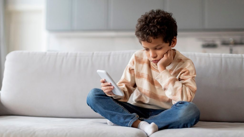 Screen time and obesity in children: Know how to deal with it