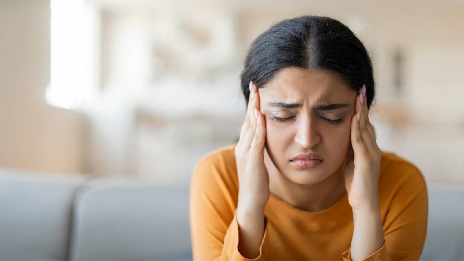 Early migraine symptoms you need to be careful of