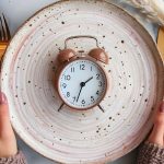 Intermittent fasting for women over 40: How to do it?