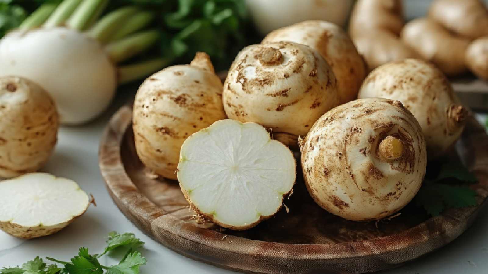 7 jicama benefits including weight loss and better heart health