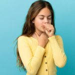 Walking pneumonia in kids: Symptoms and treatment